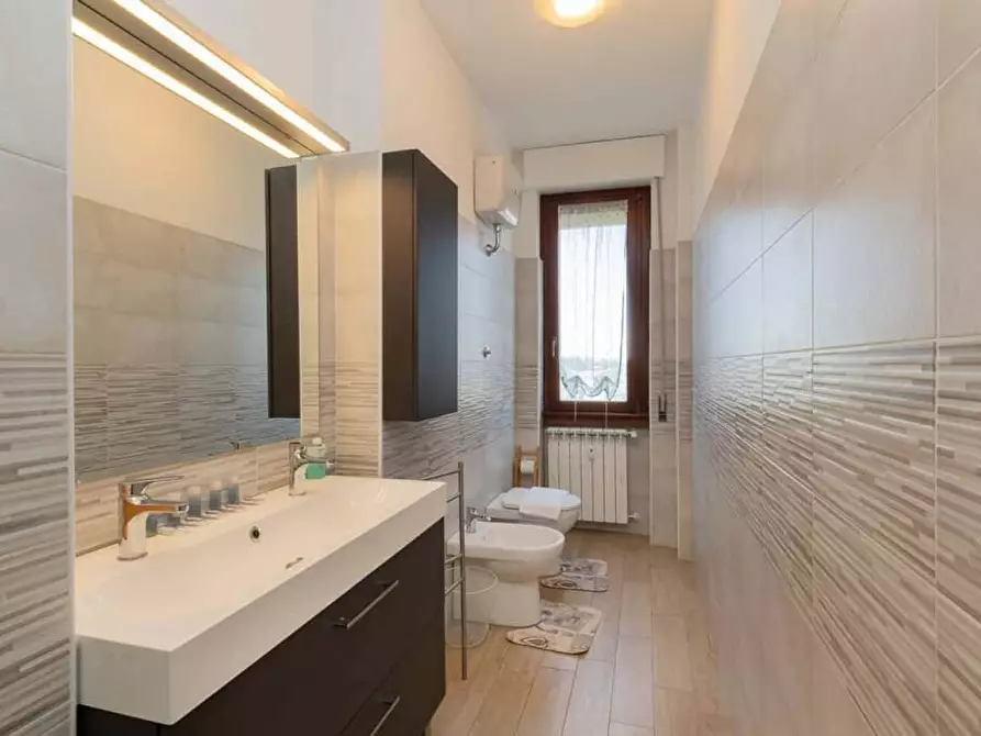 Immagine 18 di Appartamento in affitto  in Via Alcuino7 a Milano
