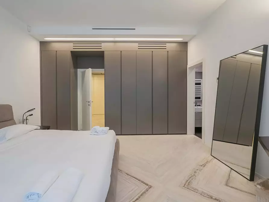 Immagine 18 di Appartamento in affitto  in Corso Europa10 a Milano