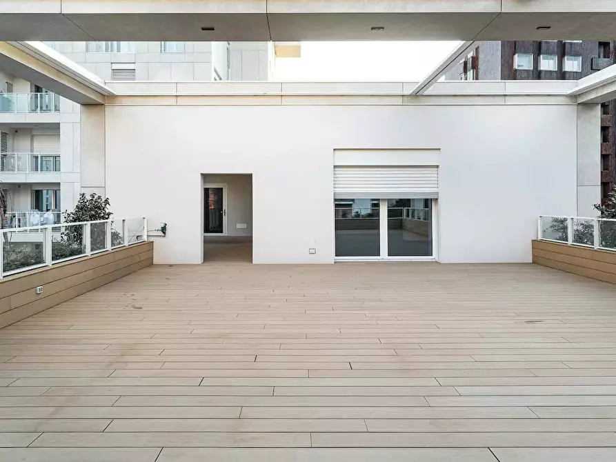 Immagine 19 di Appartamento in affitto  in Via Stresa22 a Milano