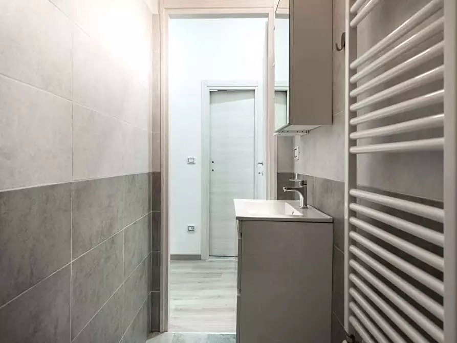 Immagine 19 di Camera in affitto  in Via del Borgo di San Pietro59 a Bologna