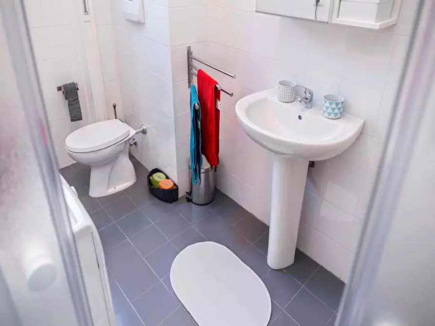 Immagine 10 di Camera in affitto  in Via Giuseppe Frua16 a Milano