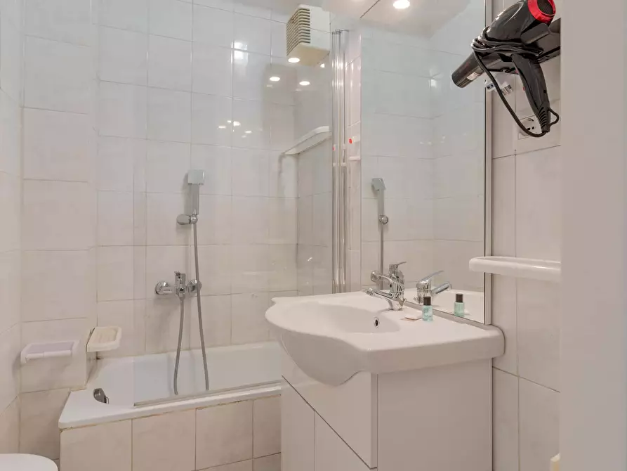 Immagine 10 di Appartamento in affitto  in Lungo Dora Napoli58 a Torino