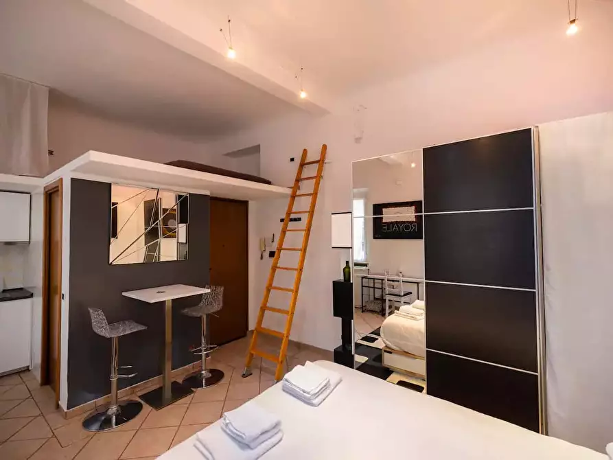 Immagine 10 di Appartamento in affitto  in Via Tortona34 a Milano