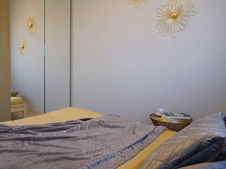 Immagine 6 di Appartamento in affitto  in Via dei Piatti8 a Milano