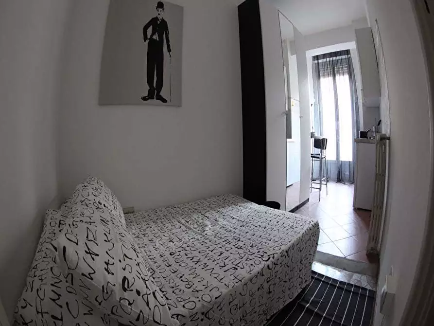 Immagine 1 di Camera in affitto  in Via Felice Casati31 a Milano