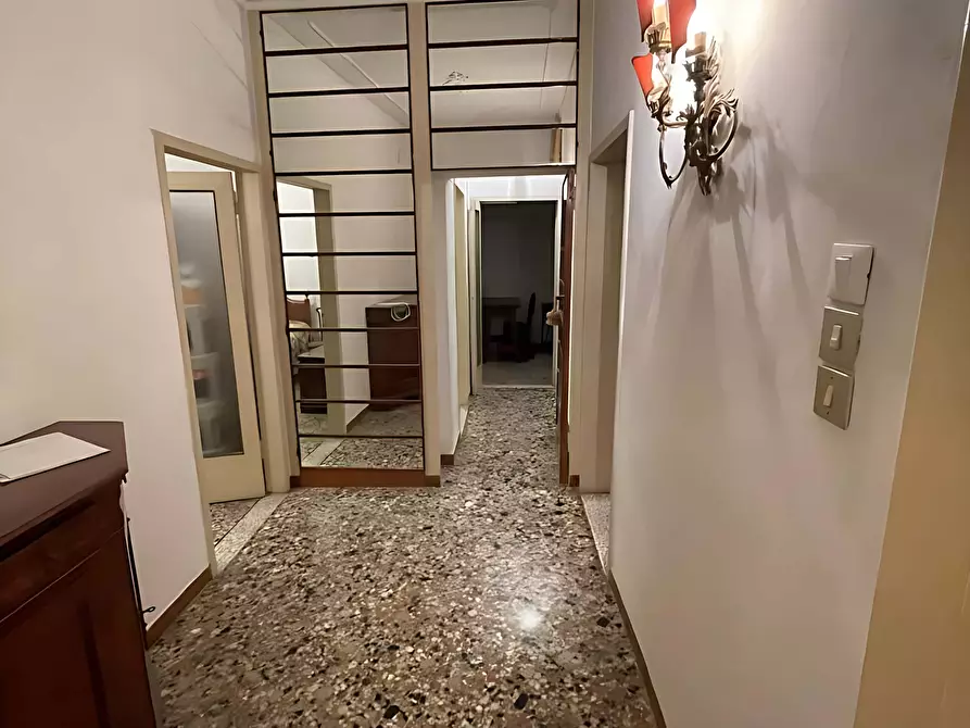 Immagine 6 di Appartamento in affitto  in Santa Croce896 a Venezia