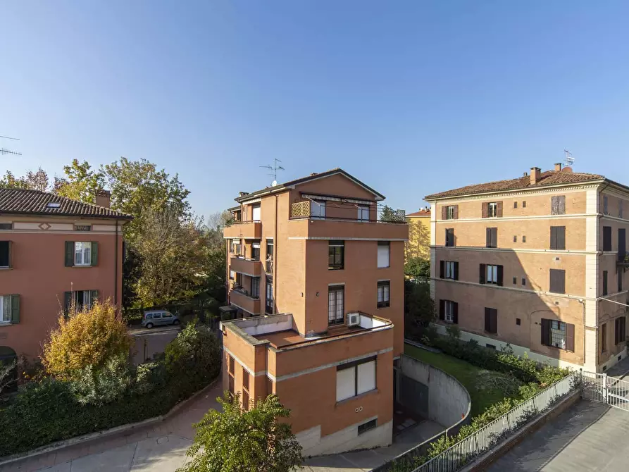 Immagine 3 di Appartamento in affitto  in Via Giuseppe Massarenti254 a Bologna