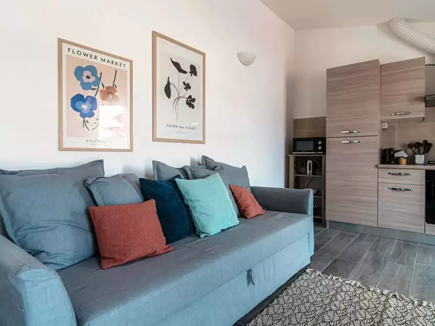 Immagine 26 di Appartamento in affitto  in Via Bonanomi14 a Como