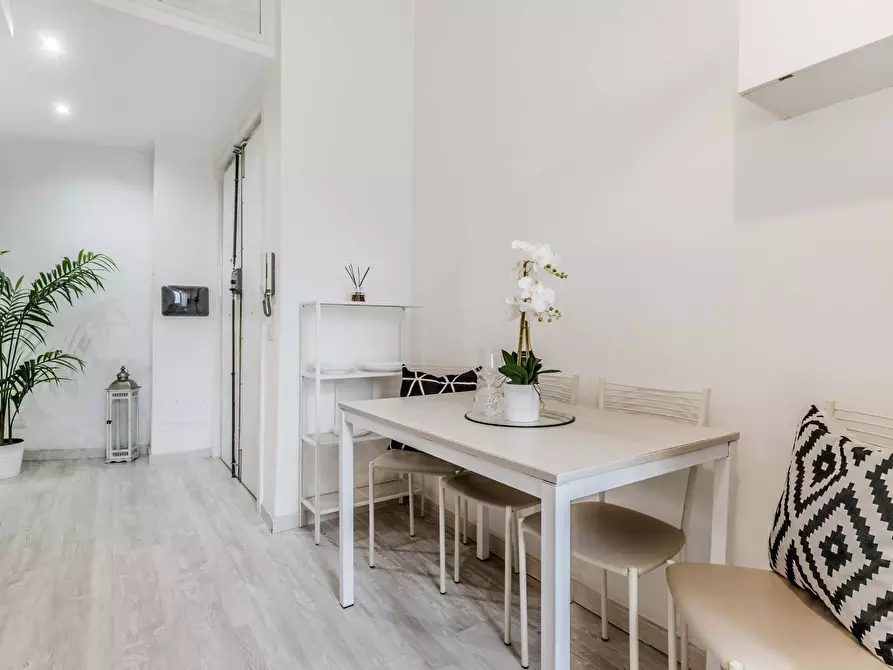 Immagine 11 di Appartamento in affitto  in Via Laura Mantegazza3 a Roma