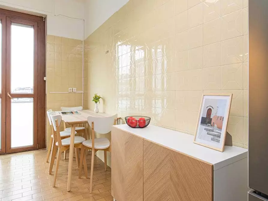 Immagine 24 di Camera in affitto  in Viale Sondrio7 a Milano