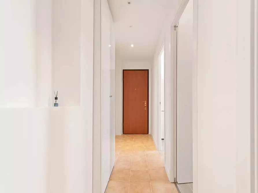 Immagine 14 di Camera in affitto  in Via Pantigliate6 a Milano