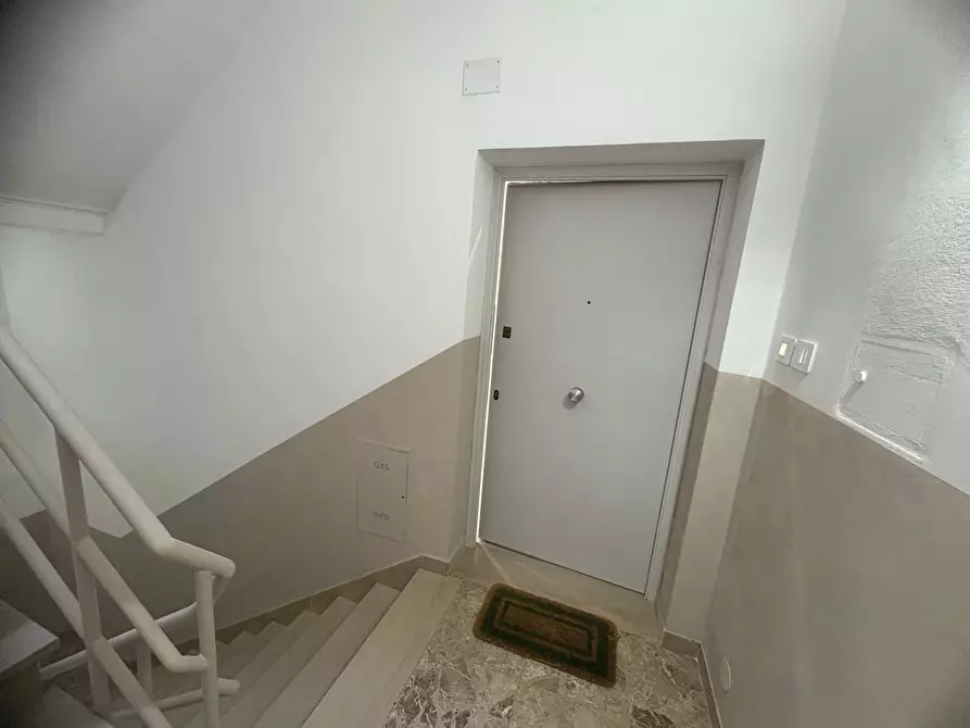 Immagine 13 di Camera in affitto  in Via Cassia29 a Firenze