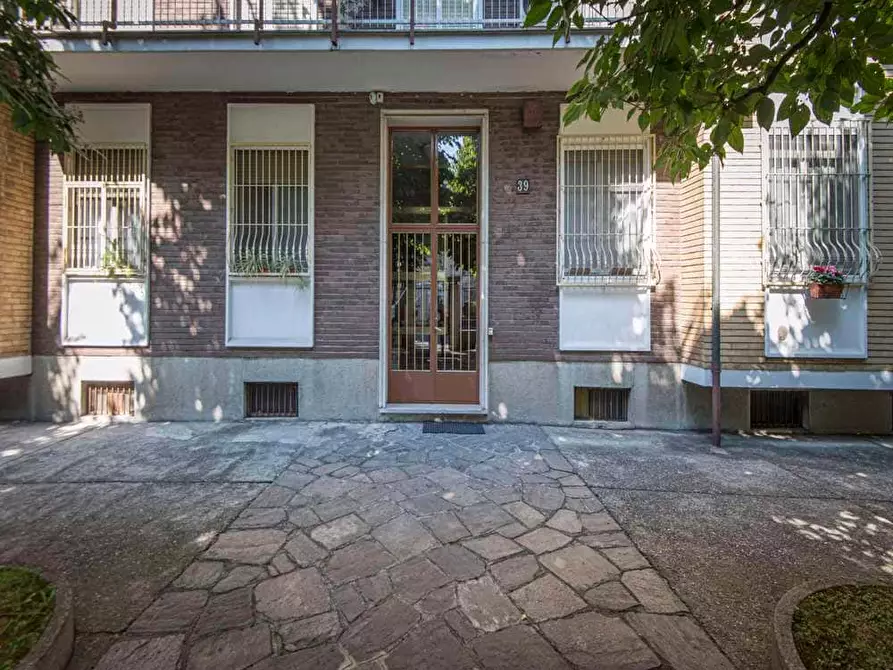 Immagine 12 di Camera in affitto  in Via Alberto Nota39 a Milano