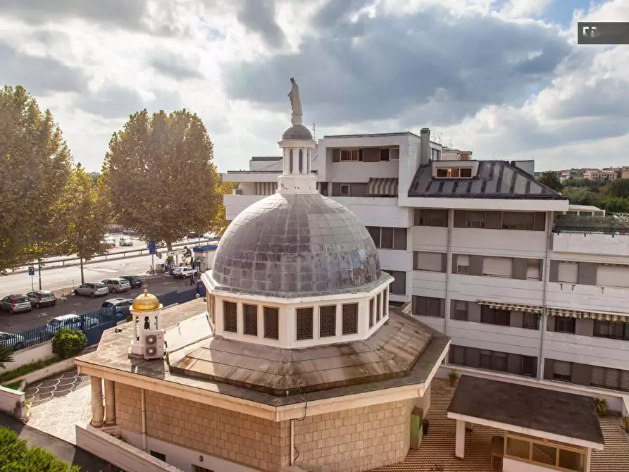 Immagine 9 di Camera in affitto  in Viale Jonio2 a Roma