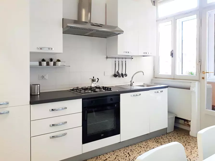 Immagine 10 di Camera in affitto  in Viale del Risorgimento3 a Bologna