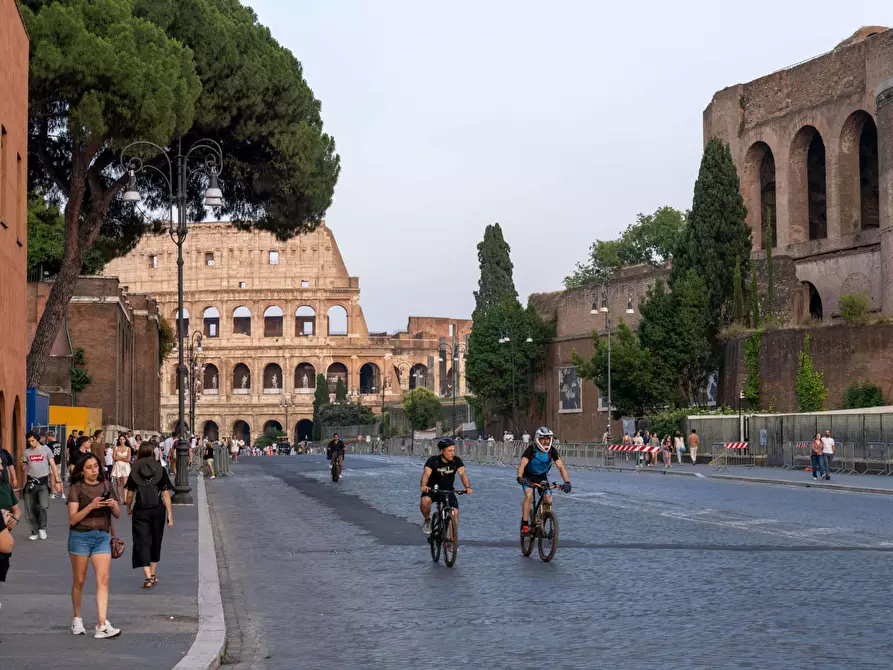 Immagine 24 di Appartamento in affitto  in Via Cavour310 a Roma