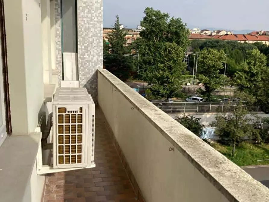 Immagine 4 di Camera in affitto  in Via Tiziano Vecellio46 a Torino