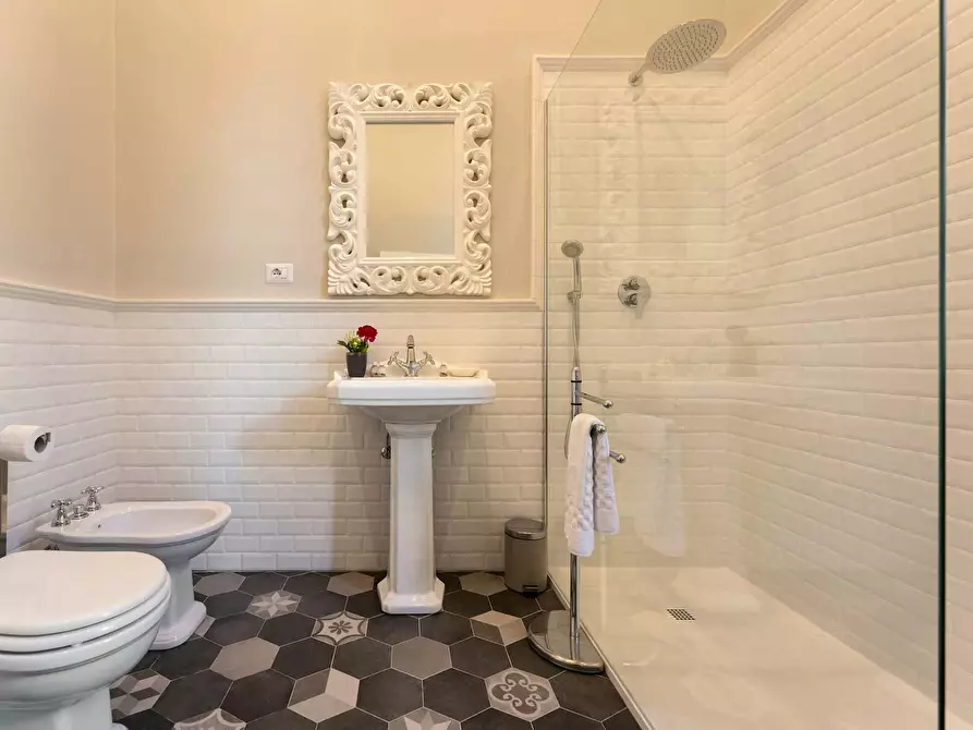 Immagine 36 di Appartamento in affitto  in Via degli Speziali a Firenze