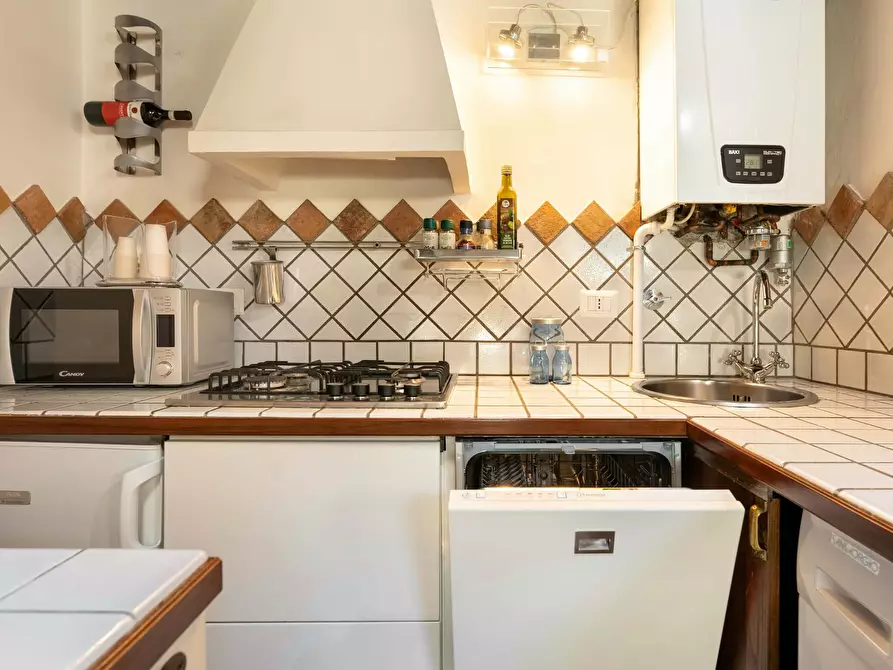 Immagine 8 di Appartamento in affitto  in Via Giuseppe Verdi a Firenze