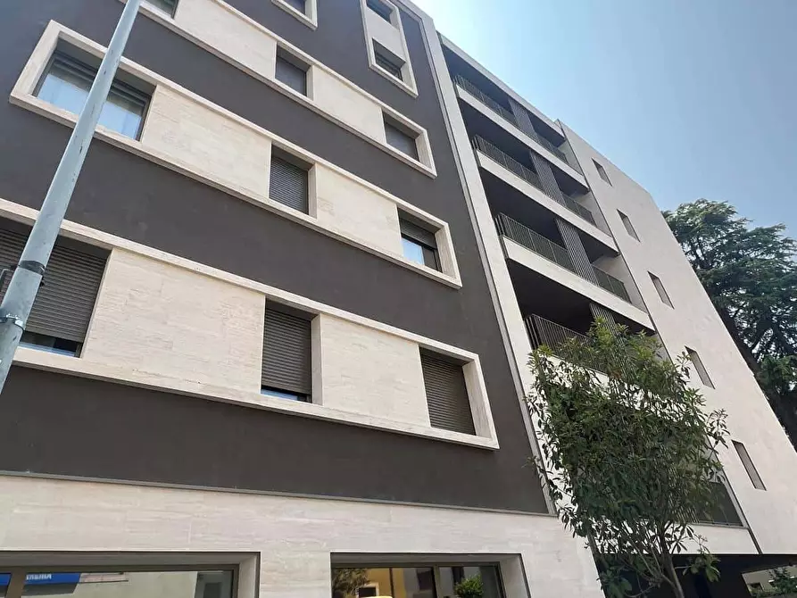 Immagine 20 di Appartamento in affitto  in Via Francesco Petrarca1 a Trento