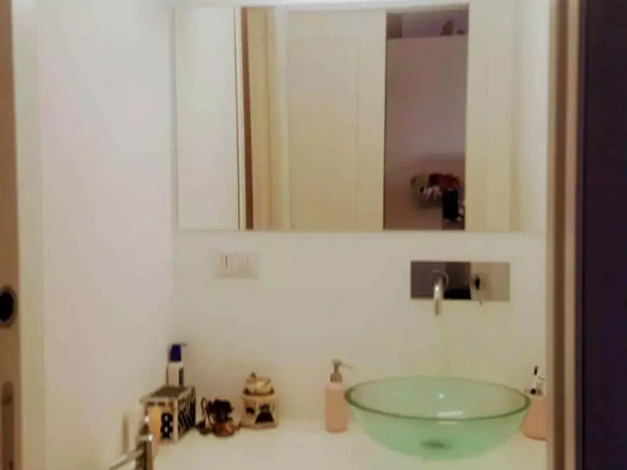 Immagine 4 di Camera in affitto  in Alzaia Naviglio Pavese114 a Milano