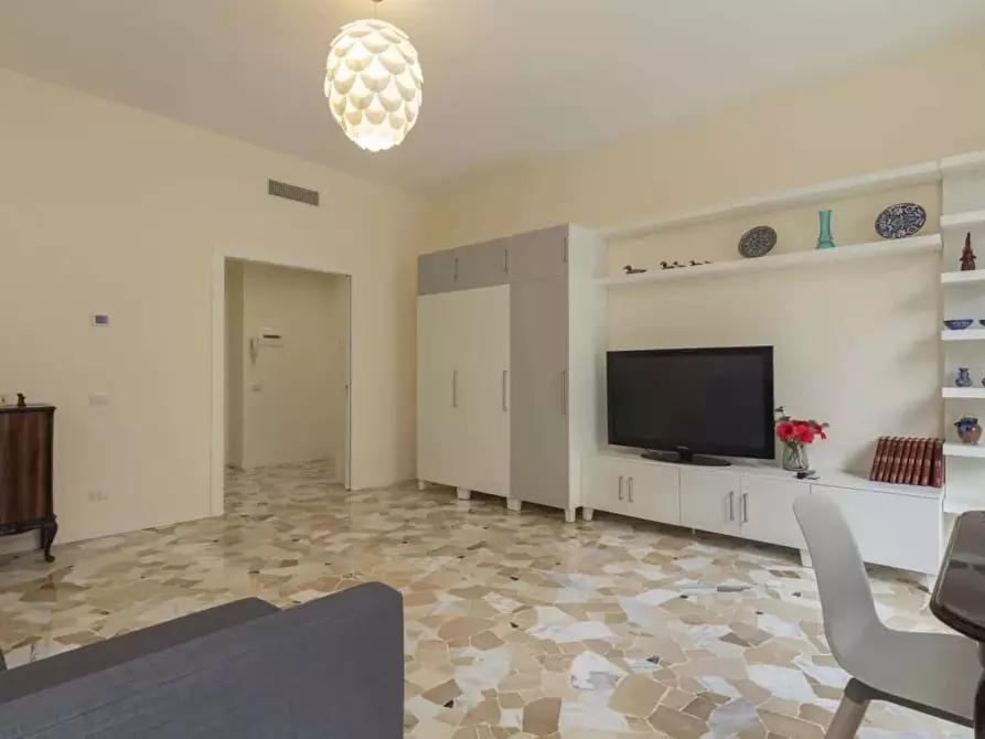 Immagine 13 di Appartamento in affitto  in Via Pietro Orseolo3 a Milano