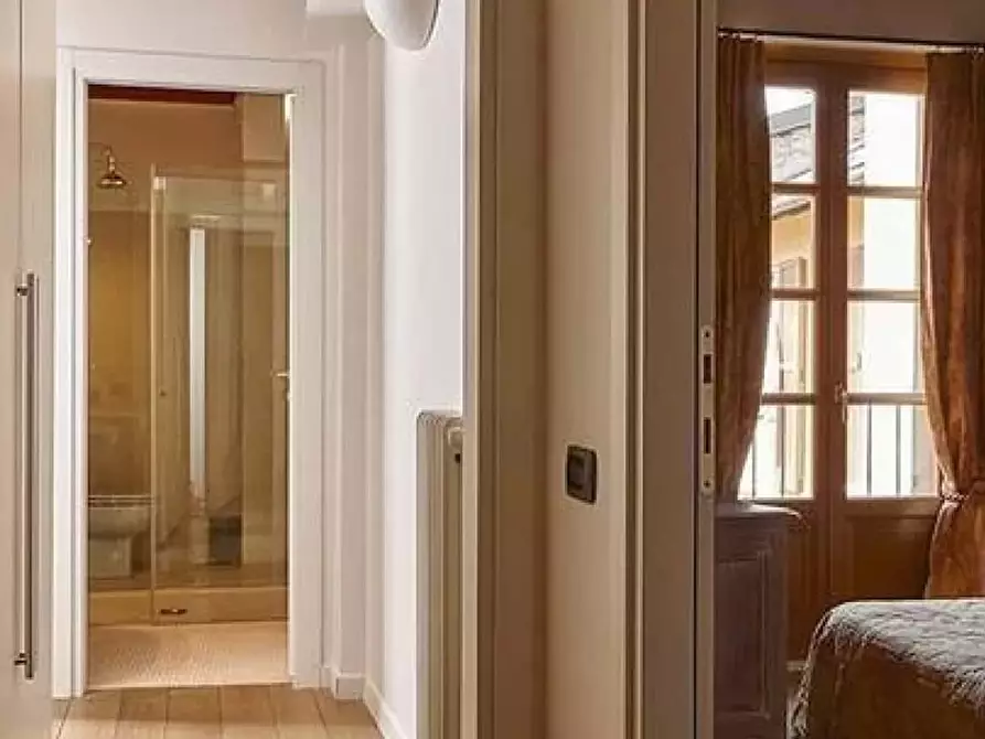 Immagine 15 di Appartamento in affitto  in Via Cinque Giornate a Como