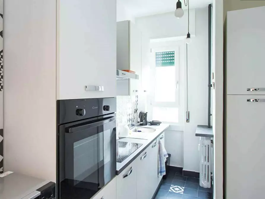 Immagine 11 di Camera in affitto  in Via Angelo Inganni64 a Milano