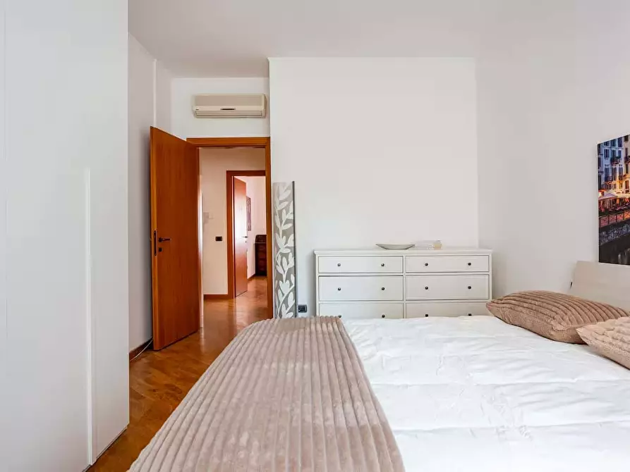 Immagine 2 di Camera in affitto  in Via Ruggero di Lauria12 a Milano