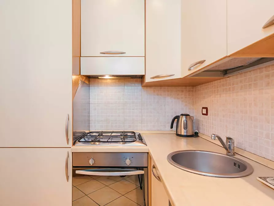 Immagine 22 di Appartamento in affitto  in Via Coluccio Salutati a Milano