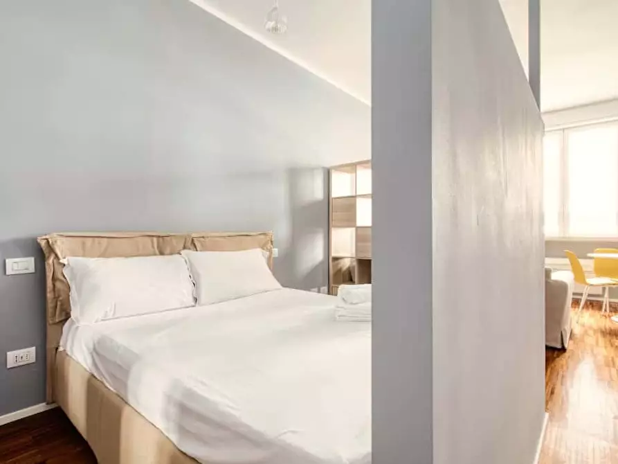 Immagine 17 di Appartamento in affitto  in Via Piero della Francesca51 a Milano