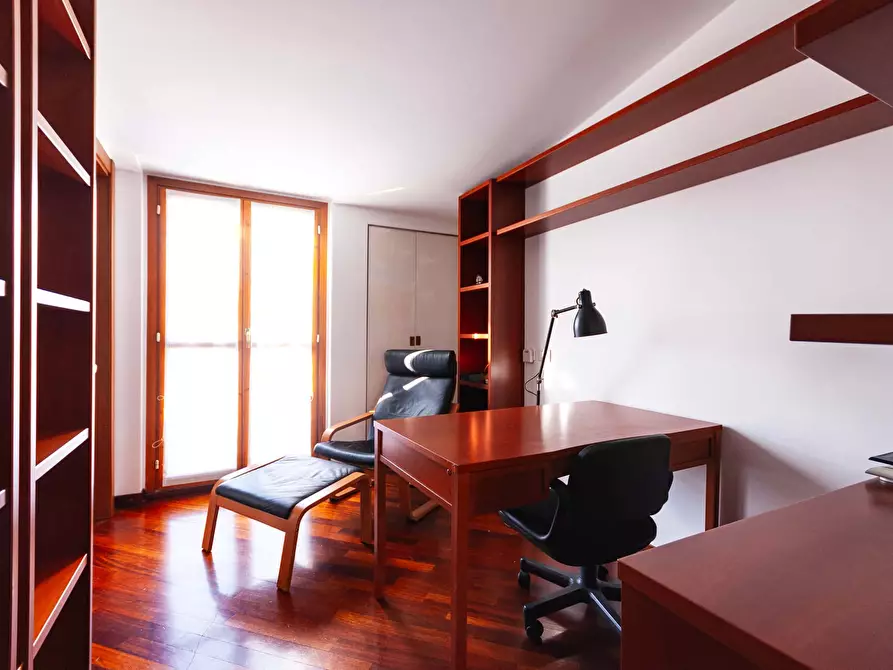 Immagine 1 di Appartamento in affitto  in Via Nicola Piccinni3 a Milano
