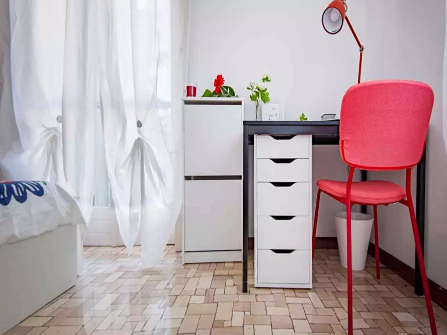 Immagine 5 di Camera in affitto  in Viale Legioni Romane5 a Milano