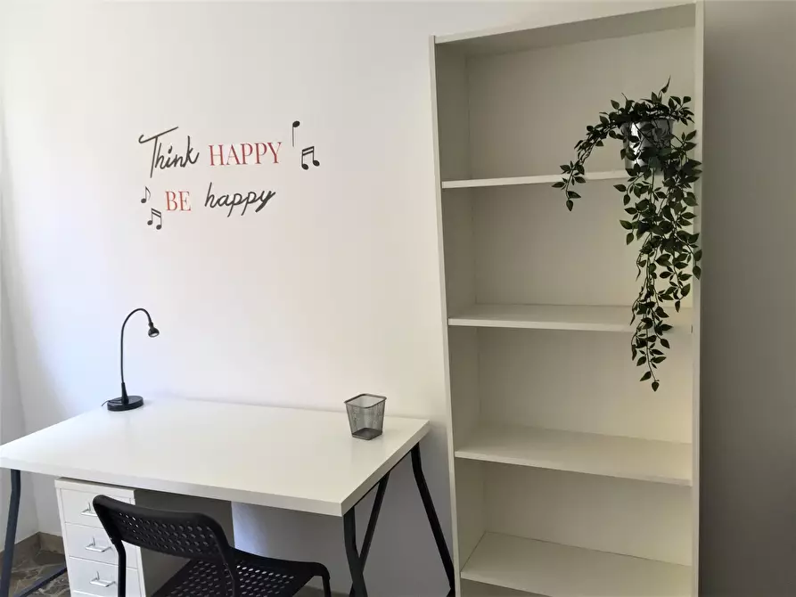 Immagine 2 di Camera in affitto  in Via Quintino Sella44 a Firenze