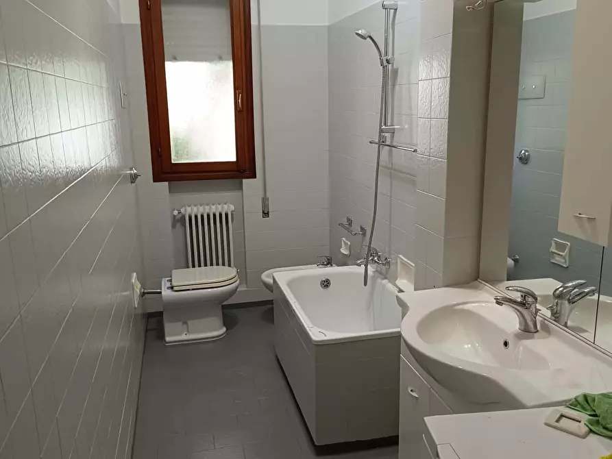 Immagine 8 di Camera in affitto  in Via Leone Pincherle4 a Venezia