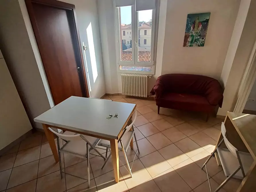 Immagine 2 di Appartamento in affitto  in Via Mazzini24 a Bologna