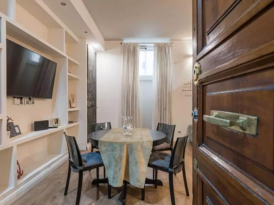 Immagine 5 di Appartamento in affitto  in Via Pomezia8 a Roma