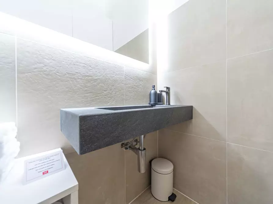 Immagine 22 di Appartamento in affitto  in Via Antonio Fogazzaro8 a Milano