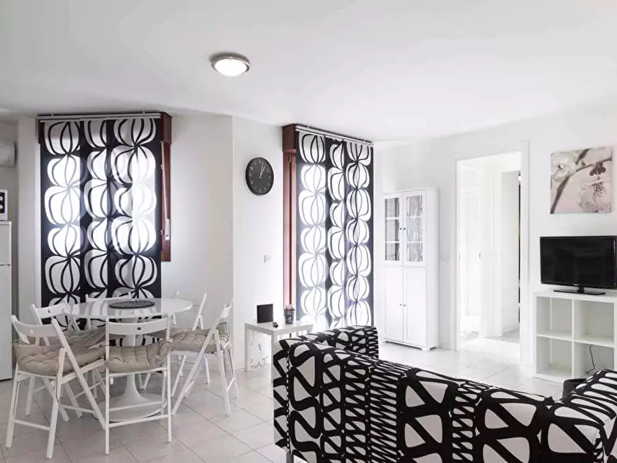 Immagine 18 di Camera in affitto  in Largo Cavalieri di Malta8 a Milano