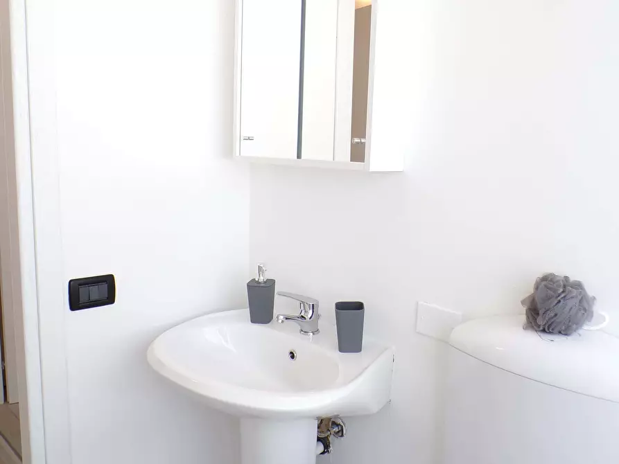 Immagine 11 di Camera in affitto  in Via Valentina Zambra11 a Trento