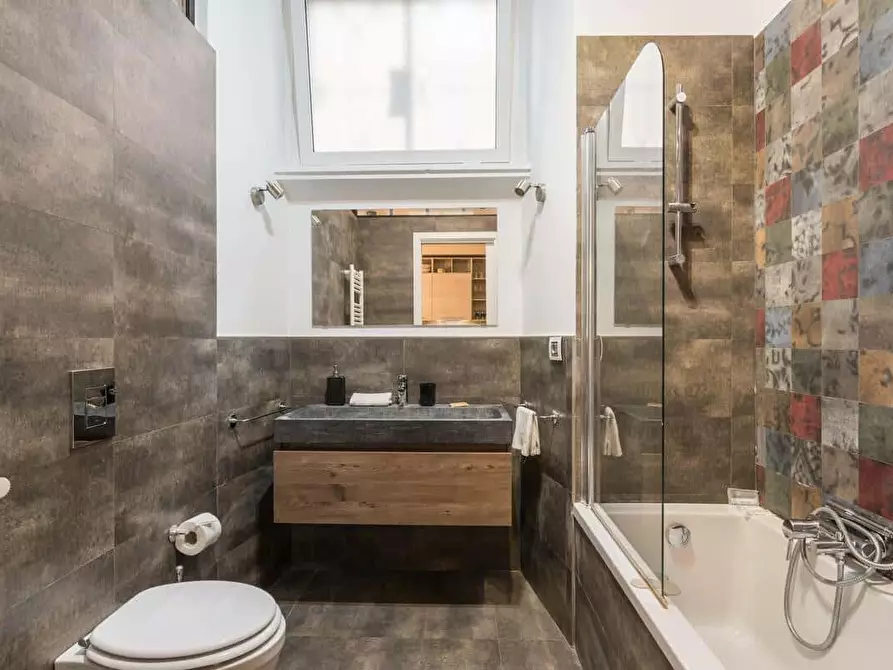 Immagine 21 di Appartamento in affitto  in Via Pomezia8 a Roma