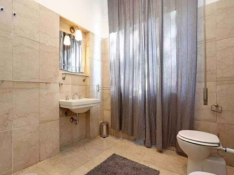 Immagine 36 di Camera in affitto  in Via Rodolfo Lanciani1 a Roma