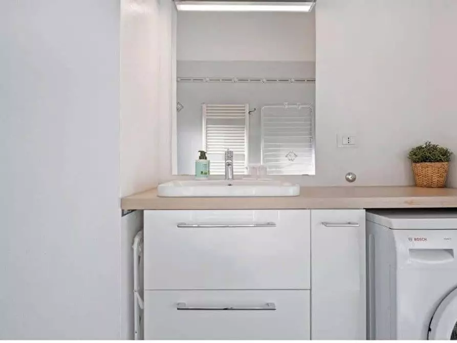 Immagine 5 di Appartamento in affitto  in Via Augusto Romagnoli39 a Bologna