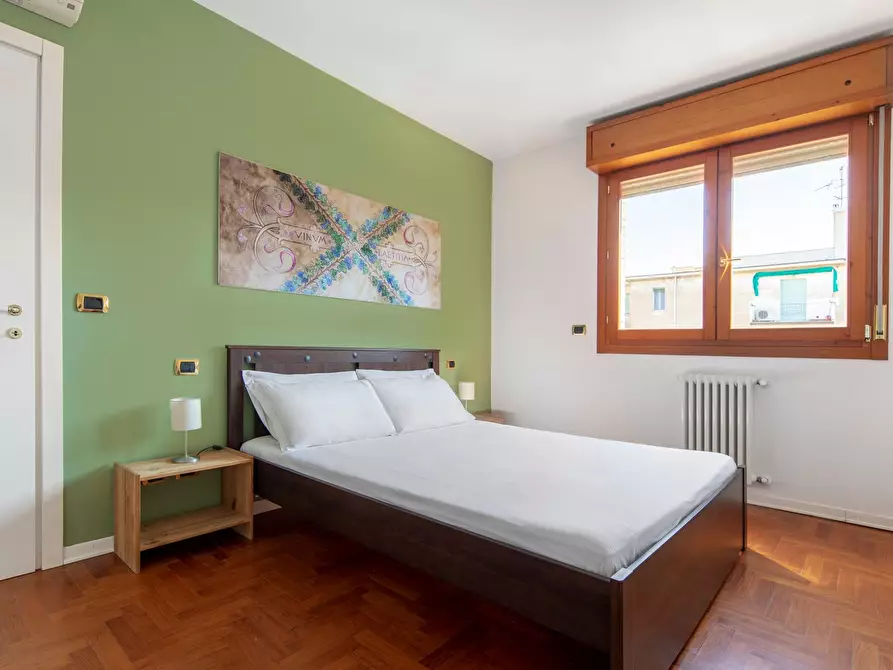 Immagine 12 di Appartamento in affitto  in Via Battindarno13 a Bologna