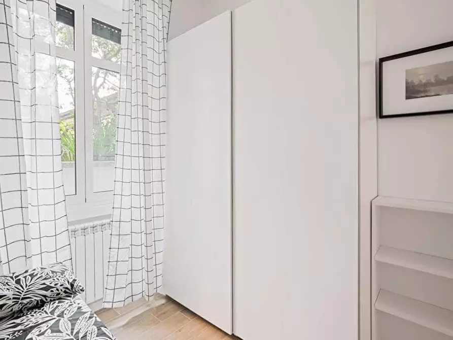 Immagine 5 di Camera in affitto  in Viale Legioni Romane39 a Milano