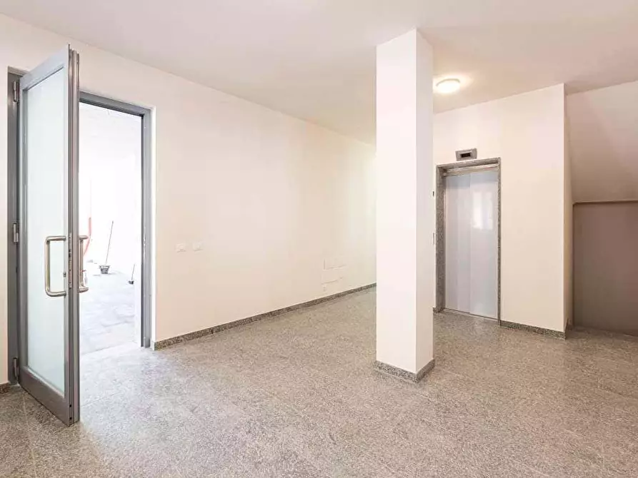 Immagine 35 di Camera in affitto  in Via Giuseppe Regaldi19 a Milano