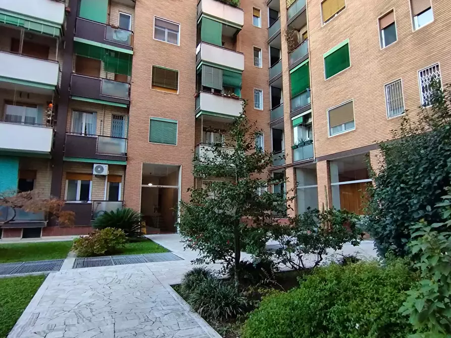 Immagine 22 di Appartamento in affitto  in Via Roald Amundsen a Milano