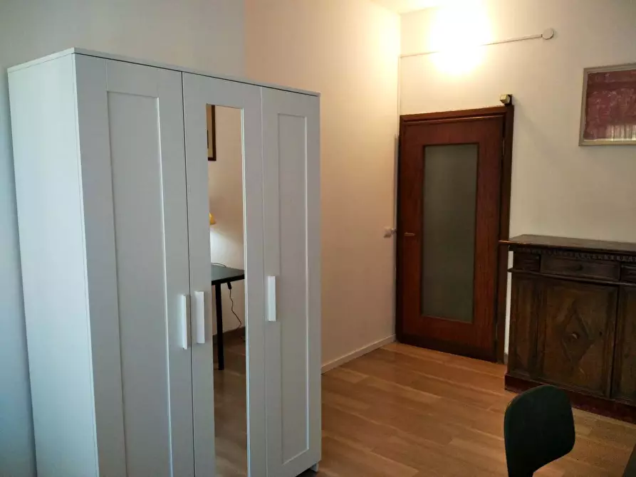 Immagine 3 di Camera in affitto  in Via Ercolano a Milano