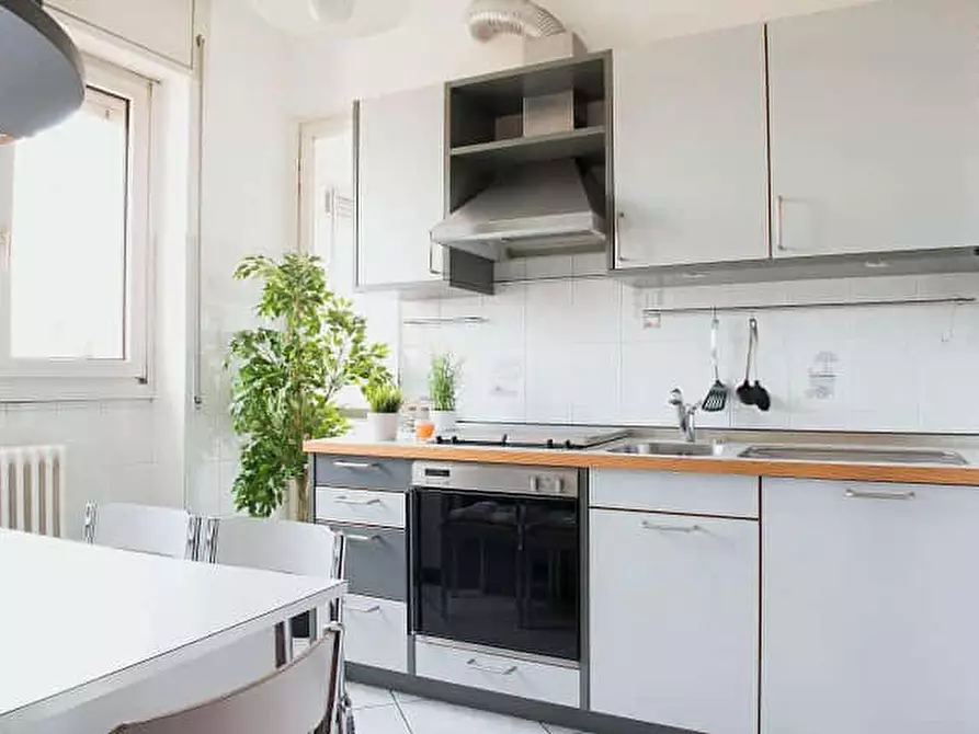 Immagine 4 di Camera in affitto  in Via Carlo Marx36 a Milano