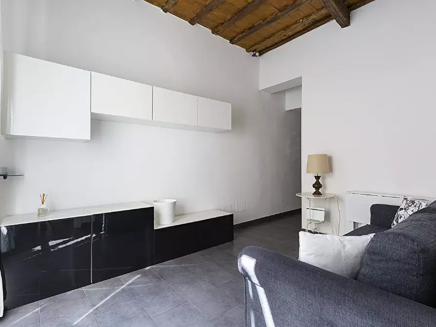 Immagine 8 di Appartamento in affitto  in Borgo Vittorio27 a Roma